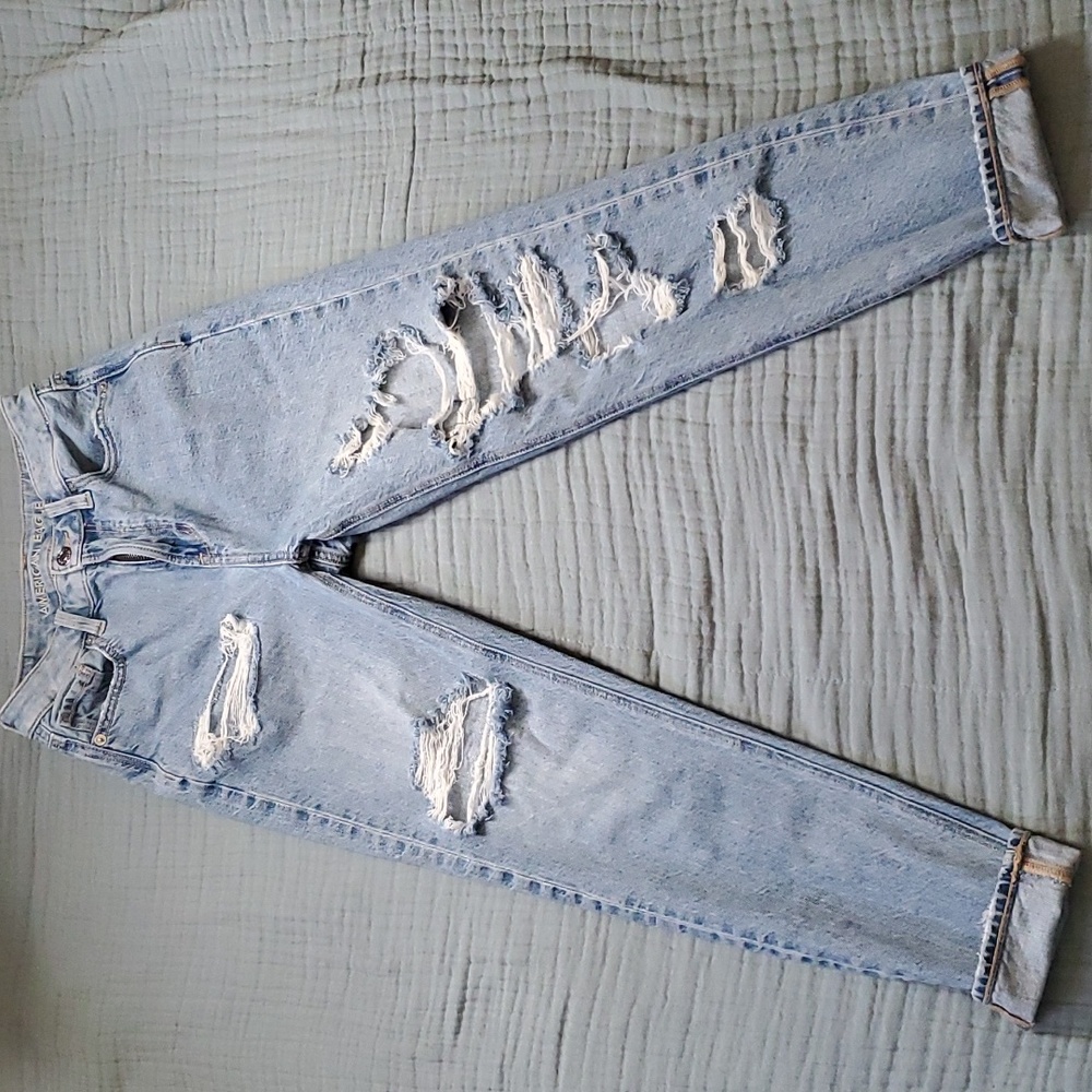 AE capris